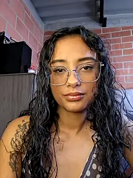 morocha231 online show from March 23, 4:40 pm