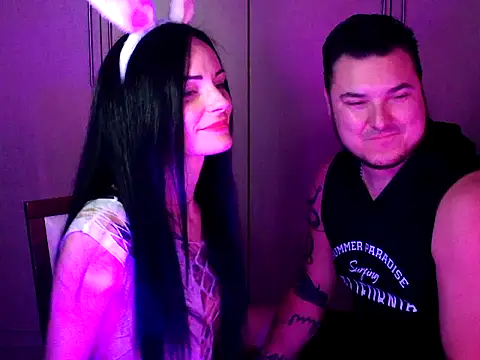 Snapshot of RavenXNoir chatting on April 5, 7:31 pm RavenXNoir online show from April 5, 7:31 pm