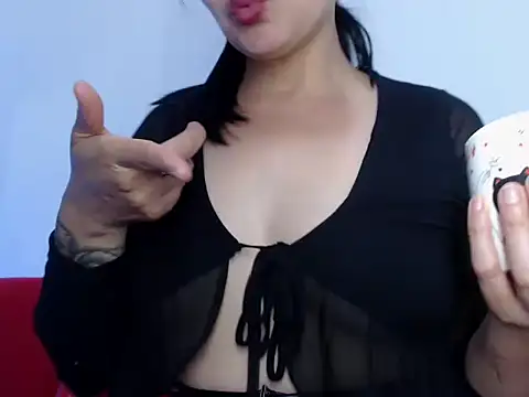 SCARLETTTX online show from April 15, 1:15 pm