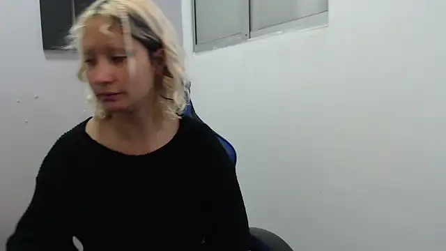 dafne kim online show from March 25, 1:10 pm