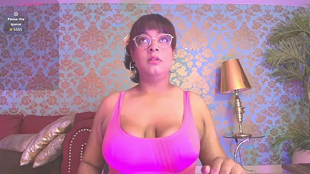 alexa cruz   online show from April 13, 11:36 am