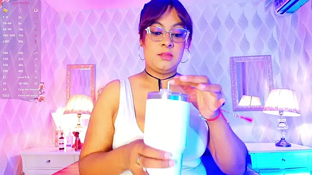 alexa cruz   online show from June 12, 11:41 am