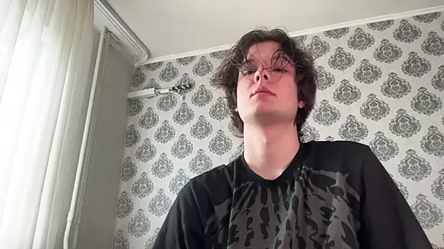 tomasdickpick online show from May 9, 8:28 am