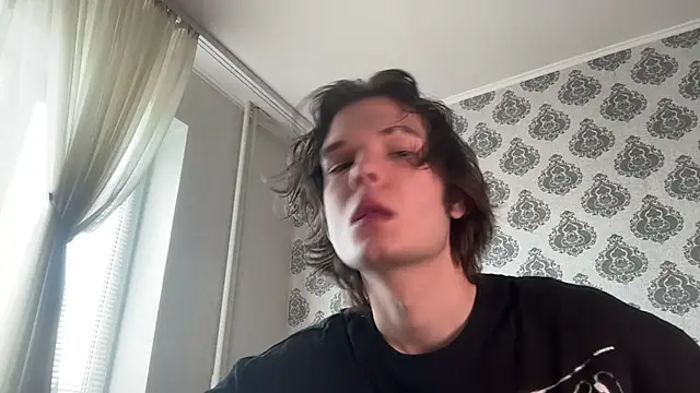 tomasdickpick online show from June 10, 9:10 am