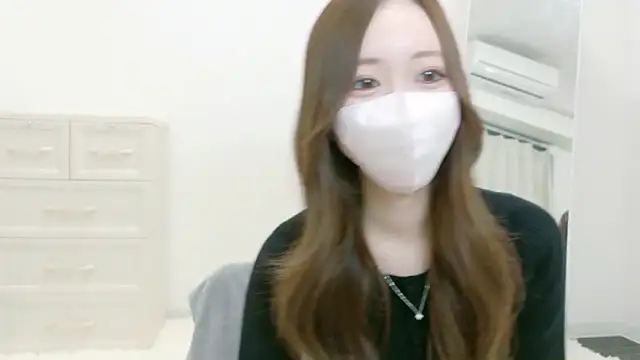 salachan v online show from April 5, 11:39 am