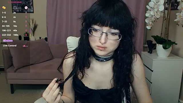 JordanSvetlik online show from May 12, 7:42 pm