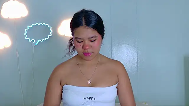 AhslyEvans   online show from May 23, 7:13 pm