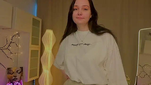 KaraNeagle online show from March 28, 6:47 am