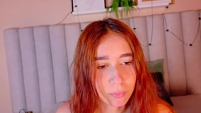 StarrMoon   online show from May 28, 2:52 am