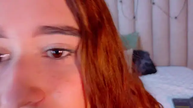 StarrMoon   online show from May 18, 2:55 am