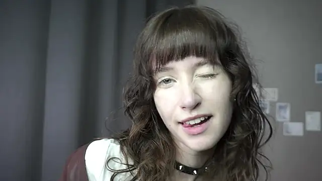 DellaLeck online show from May 10, 7:49 pm