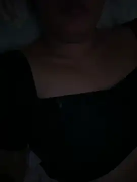 Snapshot of asafadinha085 chatting on March 22, 1:34 pm asafadinha085 online show from March 22, 1:34 pm