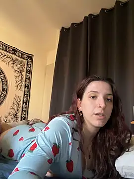 georginamoor online show from April 9, 12:44 pm
