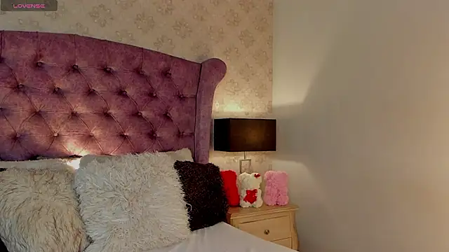 TaniaHart online show from March 24, 2:06 pm