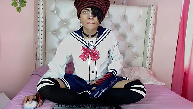romeo laurient online show from April 21, 9:43 pm