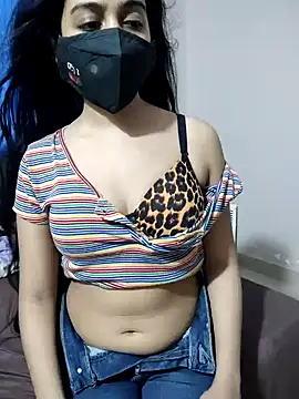 ALIZA FENDY online show from April 26, 4:04 pm