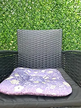 SellenaGomez online show from May 6, 9:02 am