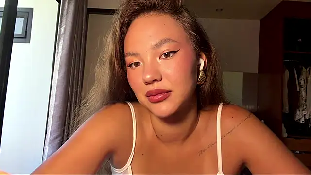 kamila 18 french online show from March 24, 5:18 am