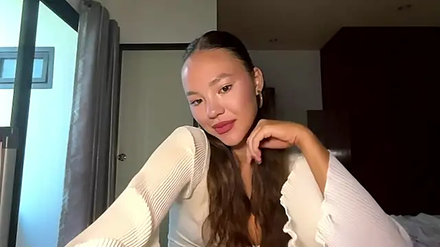 kamila 18 french online show from April 4, 3:13 am