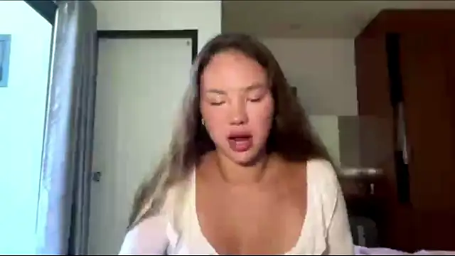 kamila 18 french online show from March 28, 5:08 am