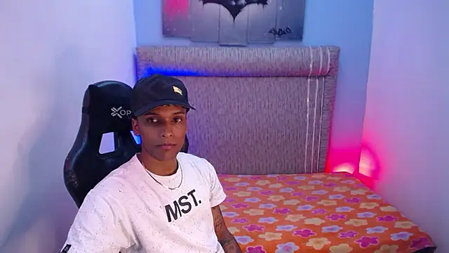 Theo 088  online show from March 22, 9:16 pm