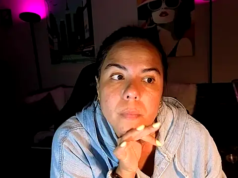 HannaJonns online show from April 19, 4:02 am