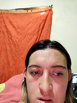 Snapshot of Greta_silber26 chatting on April 15, 6:34 pm Greta silber26 online show from April 15, 6:34 pm