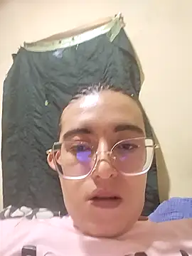 Snapshot of Greta_silber26 chatting on April 30, 8:05 pm Greta silber26 online show from April 30, 8:05 pm