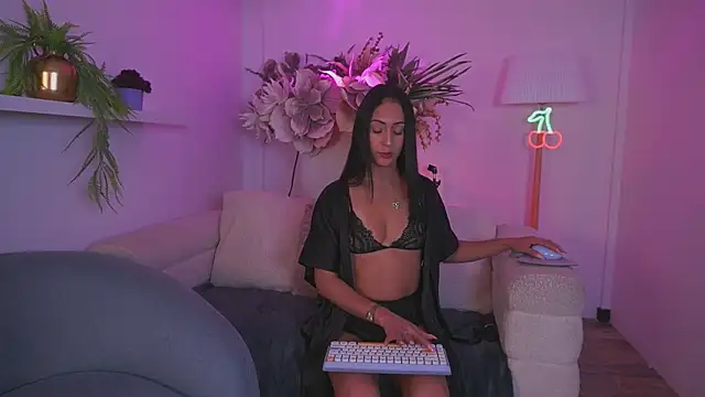 Mia patrick1 online show from March 28, 11:22 am