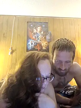 Snapshot of HexedPortrait chatting on April 24, 4:14 am HexedPortrait online show from April 24, 4:14 am