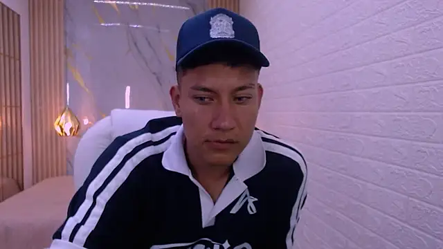 DominantBoy4 online show from March 22, 7:15 pm