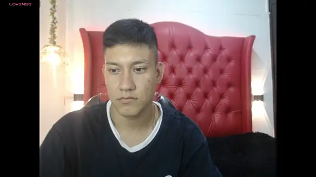 DominantBoy4 online show from July 8, 1:30 am