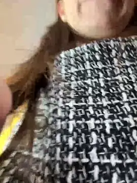 natashakinski online show from April 3, 6:03 pm