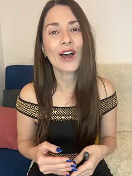 natashakinski online show from April 15, 7:58 pm