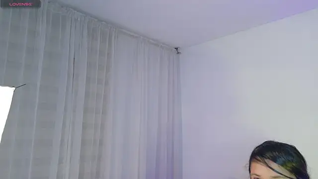 KylieVennet online show from June 14, 3:19 am