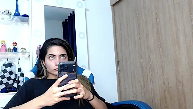 KaiaDelRio online show from March 24, 1:27 am