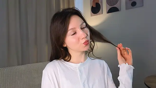 nikatiny online show from March 26, 4:11 am