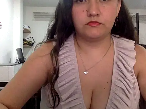 Snapshot of nanaasahi chatting on April 8, 3:35 pm nanaasahi online show from April 8, 3:35 pm