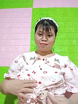 Dumi 009 online show from May 18, 4:23 pm