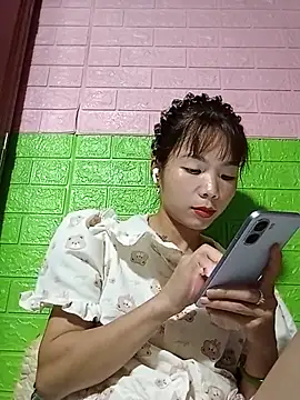 Snapshot of AmyLinee01 chatting on May 31, 6:09 pm AmyLinee01 online show from May 31, 6:09 pm