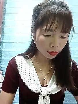AmyLinee01 online show from July 16, 8:17 pm