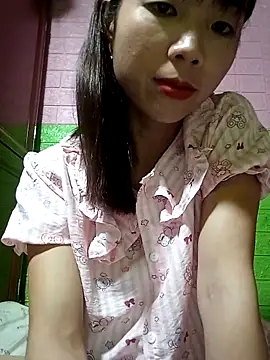 AmyLinee01 online show from April 26, 3:15 am