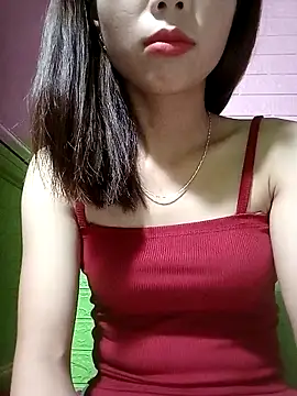 AmyLinee01 online show from April 18, 3:36 pm