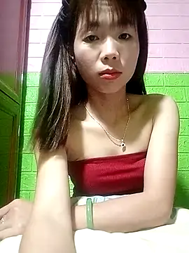 AmyLinee01 online show from May 7, 5:38 pm