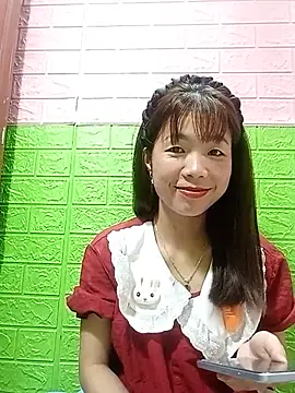 AmyLinee01 online show from June 28, 12:28 am