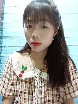 AmyLinee01 online show from July 22, 5:20 am