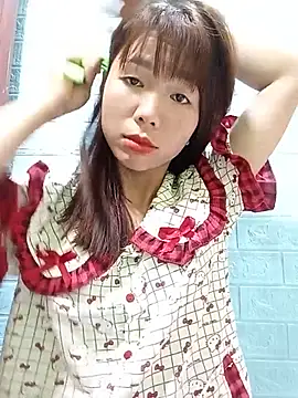 AmyLinee01 online show from July 15, 12:23 pm