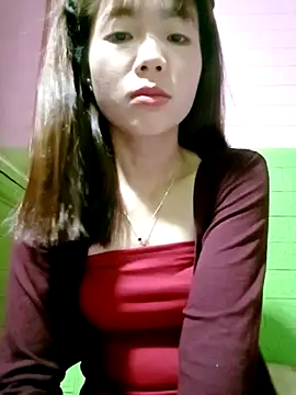 AmyLinee01 online show from May 6, 5:28 pm