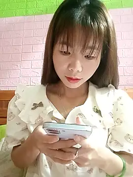 AmyLinee01 online show from August 8, 11:17 am