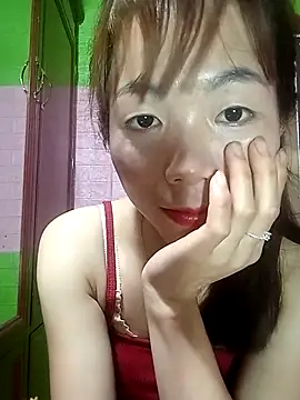 AmyLinee01 online show from April 3, 5:03 am